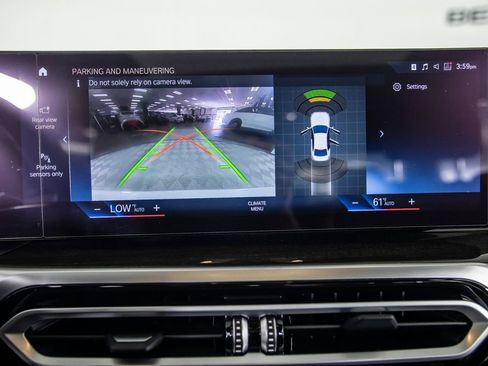 Used 2023 BMW 330i Sedan w/ Convenience Package RWD image 27