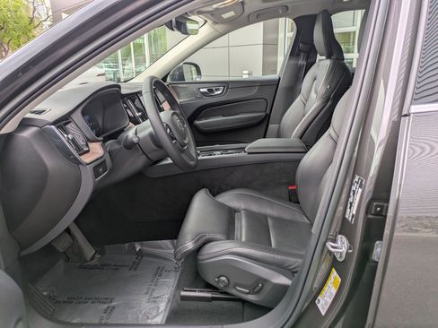 Used 2023 Volvo XC60 B6 Ultimate w/ Climate Package AWD/4WD image 15