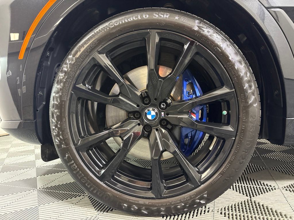 Certified 2026 BMW X7 xDrive40i w/ M Sport Package AWD/4WD image 8