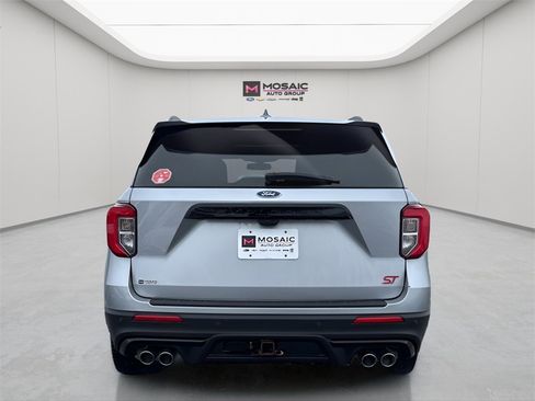 Used 2020 Ford Explorer ST w/ ST Street Pack image 6