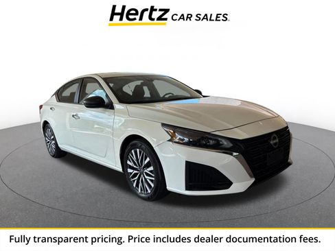 Used 2025 Nissan Altima 2.5 SV FWD image 1