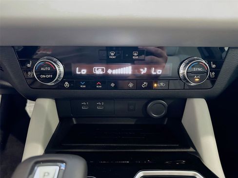 New 2026 Mitsubishi Outlander SEL FWD image 14