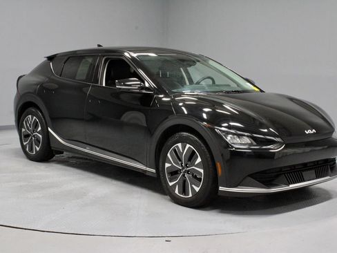 Used 2024 Kia EV6 Light AWD/4WD image 1