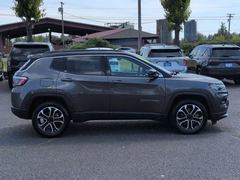 Used 2023 Jeep Compass Limited AWD/4WD image 6