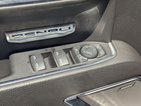 Used 2022 GMC Sierra 1500 Denali AWD/4WD image 21