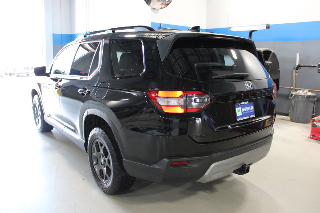 Used 2023 Honda Pilot TrailSport image 26