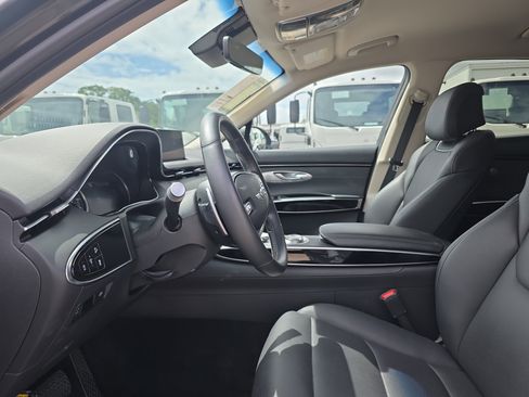 Used 2025 Genesis GV70 2.5T image 27