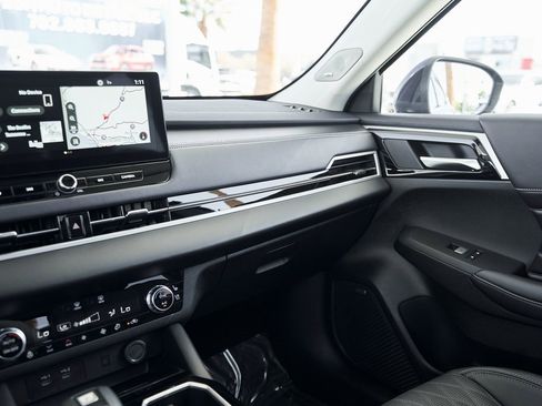 Used 2025 Mitsubishi Outlander SEL image 53