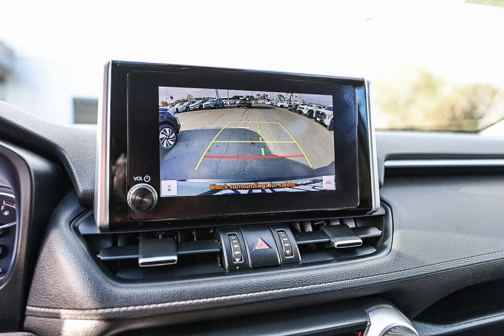 Used 2023 Toyota RAV4 XLE Premium FWD image 14