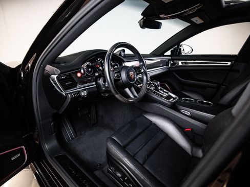 Certified 2023 Porsche Panamera Platinum Edition RWD image 4