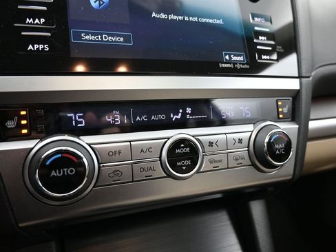 Used 2016 Subaru Outback 2.5i Limited image 16