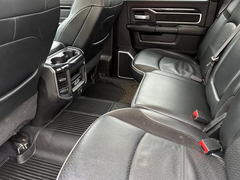 Used 2020 RAM 3500 Laramie image 12