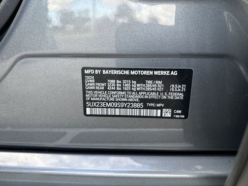 Used 2025 BMW X7 xDrive40i image 37