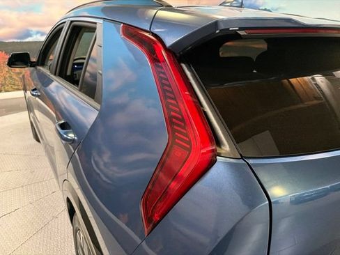 Used 2024 Kia Niro Wind FWD image 11