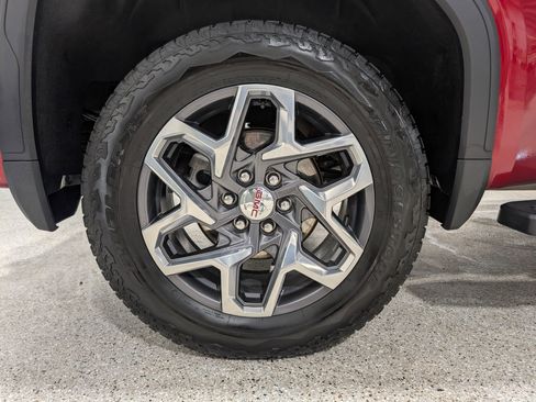 Used 2024 GMC Sierra 1500 SLT w/ SLT Premium Plus Package image 13