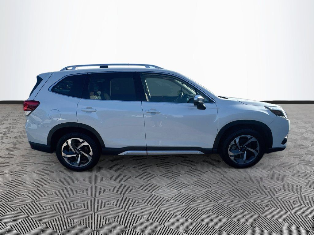Certified 2023 Subaru Forester Touring AWD/4WD image 33