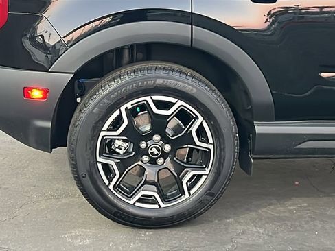 Used 2025 Ford Bronco Sport Outer Banks w/ Outer Banks Tech Package+ AWD/4WD image 4