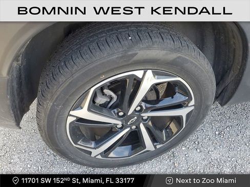 Used 2022 Chevrolet TrailBlazer RS w/ Sun and Liftgate Package image 9