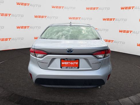 Used 2021 Toyota Corolla LE FWD image 4