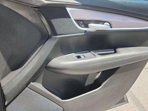 Used 2018 Cadillac XT5 Luxury AWD/4WD image 16