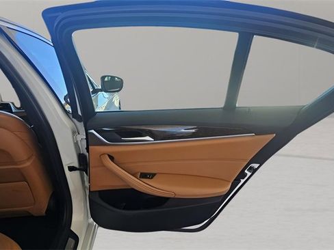 Used 2019 BMW 530i w/ Convenience Package image 20
