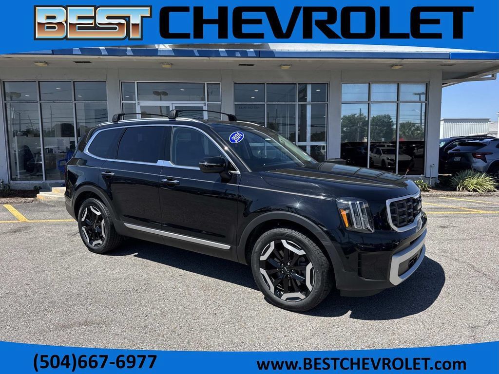 Used 2024 Kia Telluride S FWD image 1