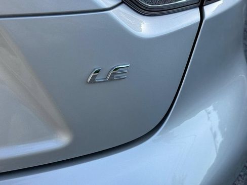 Used 2024 Toyota Corolla LE FWD image 7