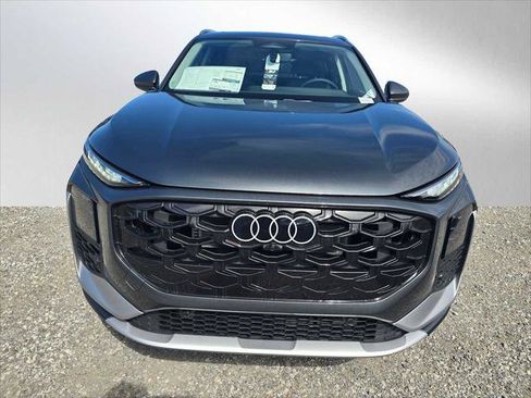 New 2026 Audi Q3 quattro 2.0T AWD/4WD image 8