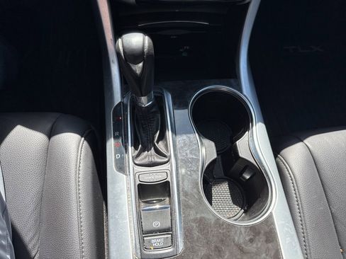 Used 2020 Acura TLX image 22