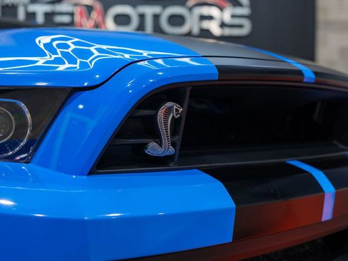 Used 2013 Ford Mustang Shelby GT500 image 9