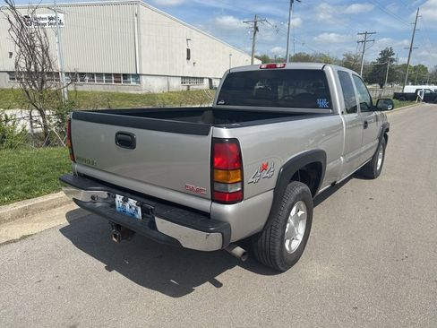 Used 2006 GMC Sierra 1500 SLE w/ Light Duty Power Package image 3