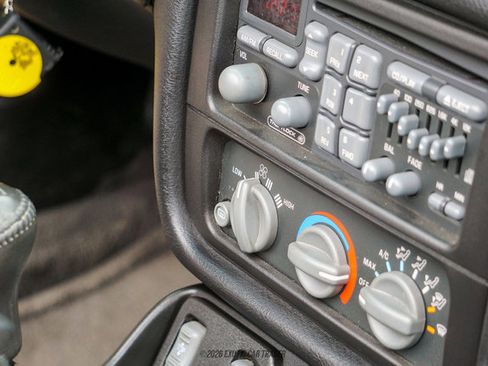 Used 2002 Pontiac Firebird Trans Am image 46