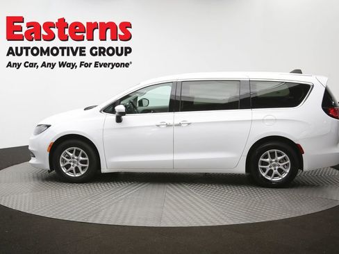 Used 2023 Chrysler Voyager LX FWD image 59