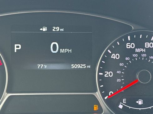 Used 2019 Kia Soul ! FWD image 24