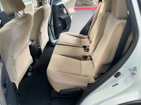 Used 2013 Toyota RAV4 LE FWD image 13