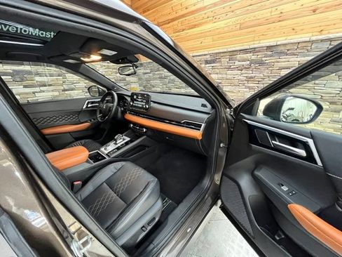 Used 2022 Mitsubishi Outlander SEL AWD/4WD image 47