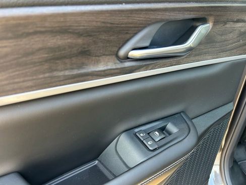 New 2026 Jeep Grand Cherokee L 4WD image 24