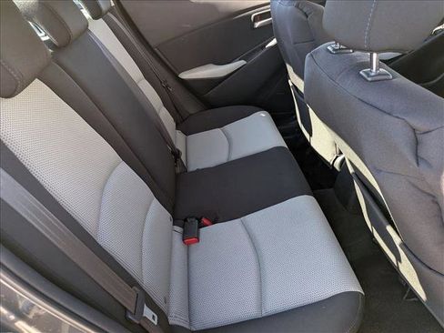 Used 2016 Toyota Yaris Sedan image 19