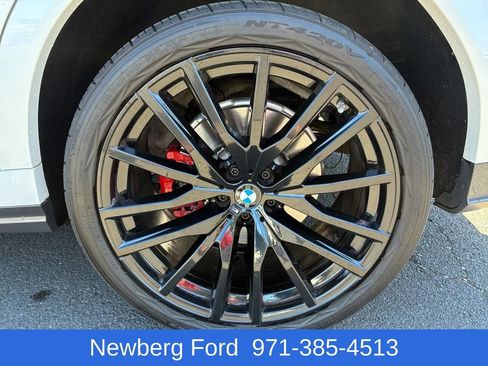 Used 2022 BMW X6 xDrive40i w/ Executive Package AWD/4WD image 9