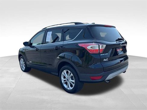 Used 2017 Ford Escape SE w/ Equipment Group 201A AWD/4WD image 7