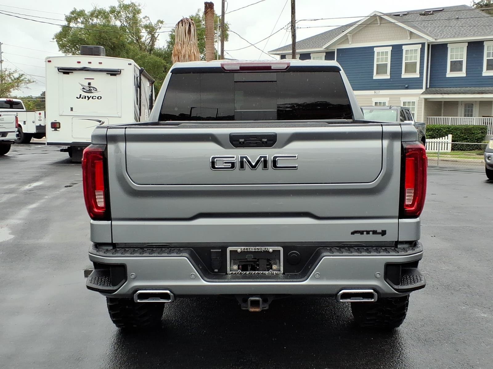 Used 2024 GMC Sierra 1500 AT4 w/ AT4 Premium Package AWD/4WD image 4