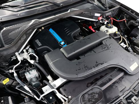 Used 2017 BMW X5 xDrive40e image 58