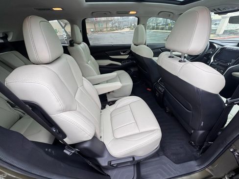 Used 2022 Subaru Ascent Limited w/ Technology Package AWD/4WD image 14