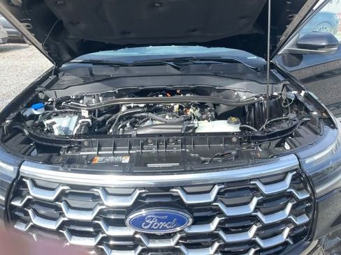 New 2026 Ford Explorer Platinum image 21