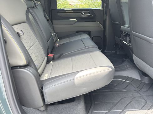 New 2026 Chevrolet Silverado 2500 ZR2 w/ LPO, Dark Essentials Package AWD/4WD image 15