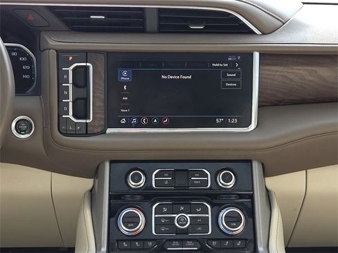 Used 2021 GMC Yukon XL Denali w/ Denali Premium Package image 13