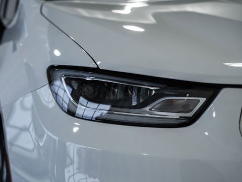 New 2026 Chrysler Pacifica Pinnacle AWD/4WD image 13
