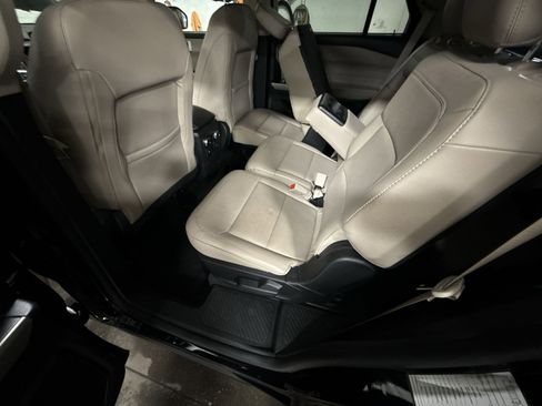 Used 2023 Ford Explorer Limited image 24