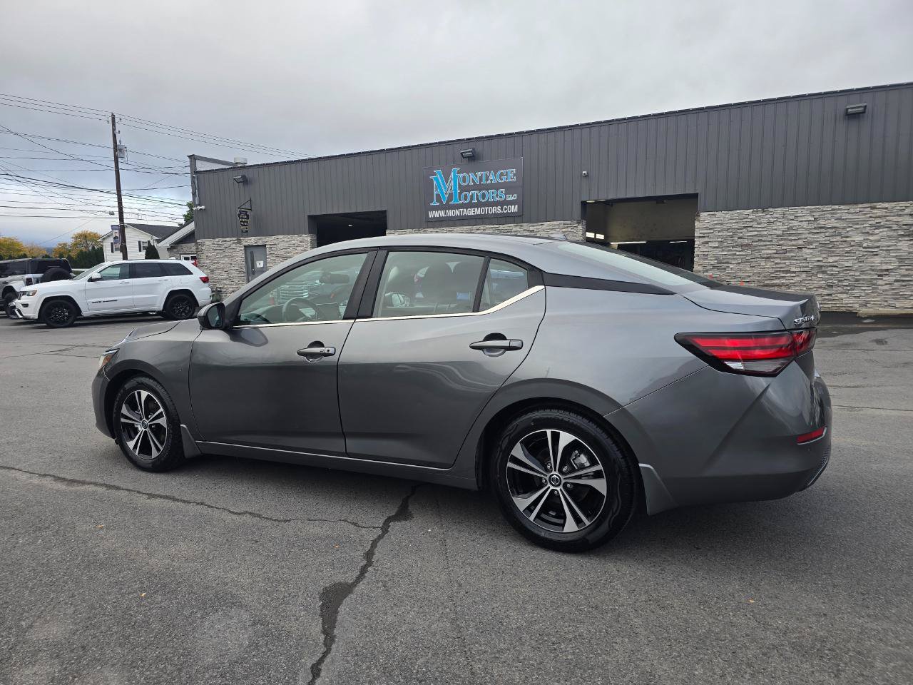 Used 2022 Nissan Sentra SV FWD image 4
