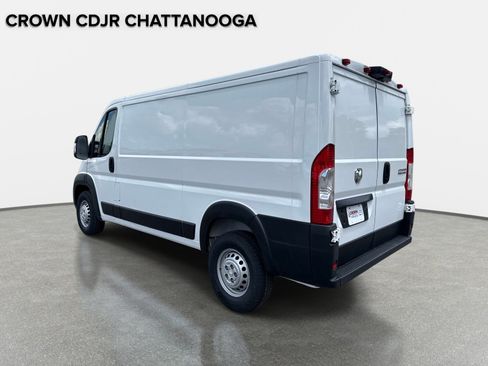 Used 2025 RAM ProMaster 2500 w/ Convenience Group FWD image 7